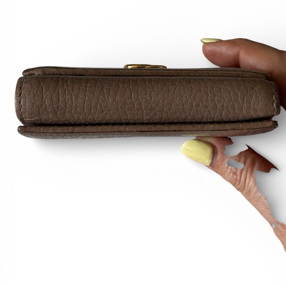 Gucci Taupe marmot small trifold Leather Wallet with Gold Logo - Picture 7 of 15